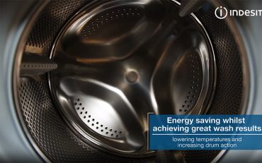 Indesit EWD71452W inside the washing drum